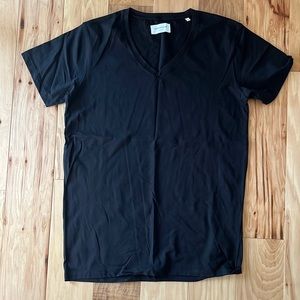 NWOT Lindbergh Men’s Sz L Black V Neck T